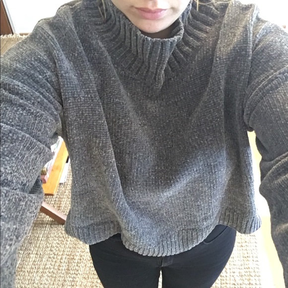 Dark Grey Turtle Neck Cropped Sweater - Picture 5 of 7